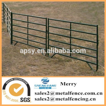 cheap metal livestock animal farm fence rails holding yards ranch fence panels